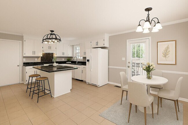 Building Photo - MOVE-IN SPECIAL!! $250 OFF First Month