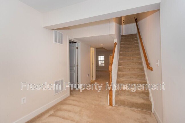 Building Photo - 10774 Monocacy Way