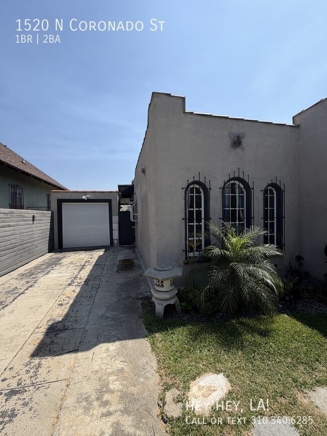 Building Photo - 1520 N Coronado St