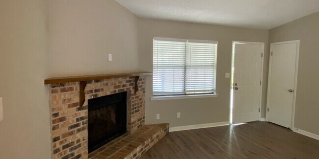 Primary Photo - Maplewood Loop