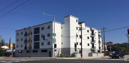 Building Photo - Louise Villas at Northridge