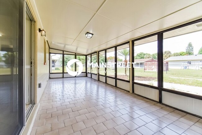 Building Photo - 903 Ashwood Ct
