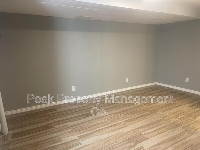 Building Photo - 4255 Westshore Way