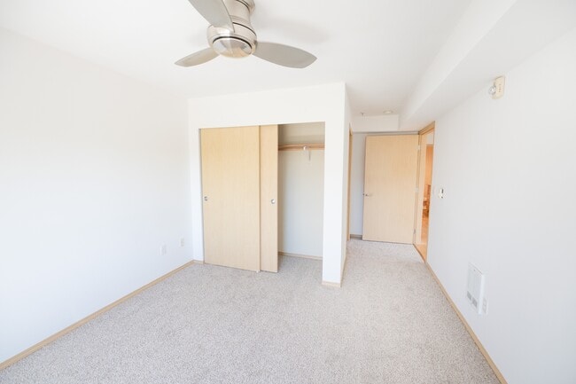 Building Photo - 424 N 85th St