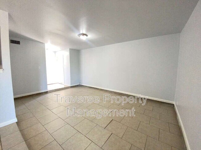 Building Photo - 6810 Trail Lake Dr