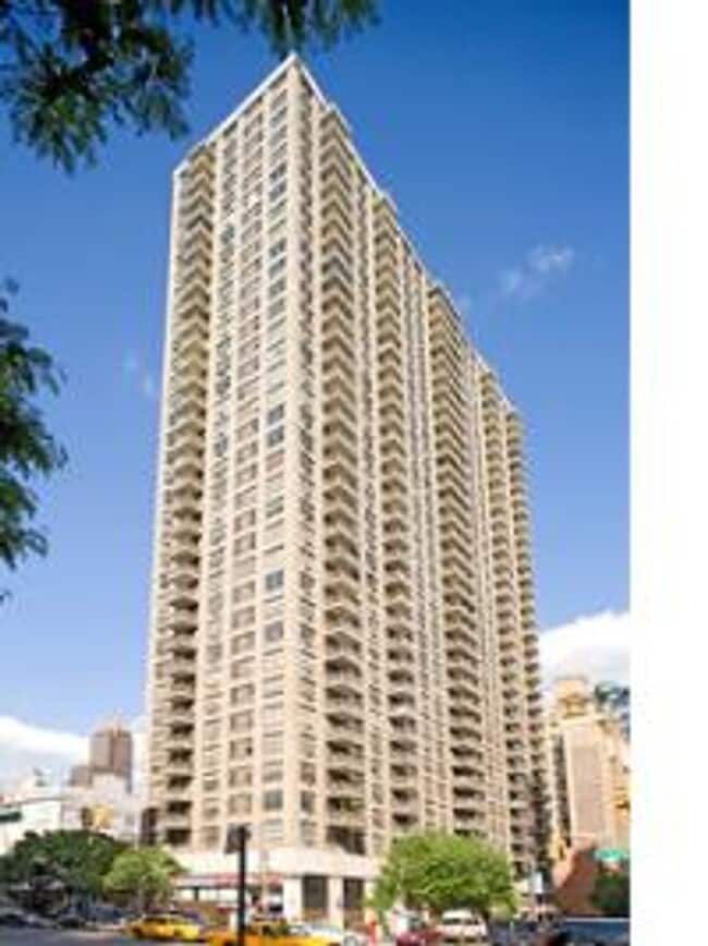 Building Photo - 301 E 79th St