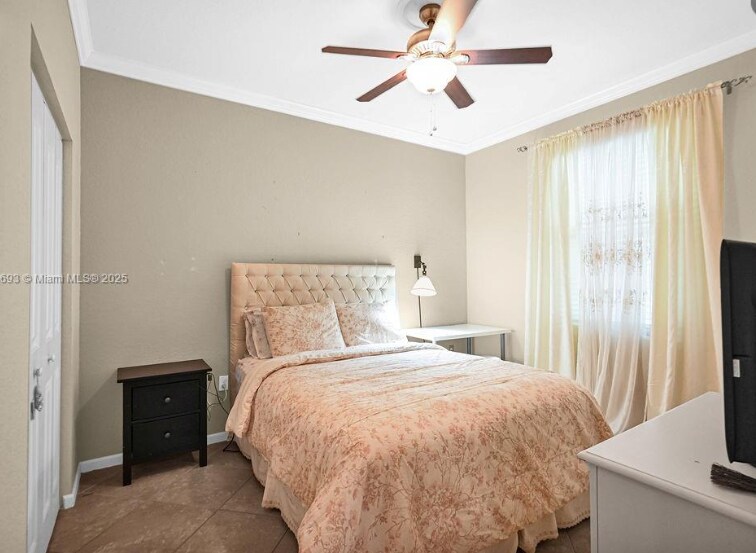 Building Photo - 8986 SW 214th Ter