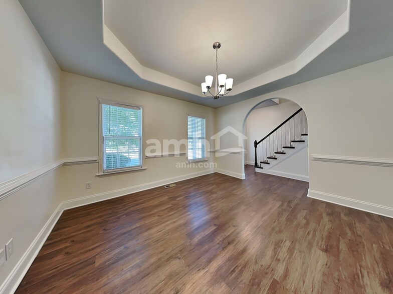 Building Photo - 718 Barrocliff Rd