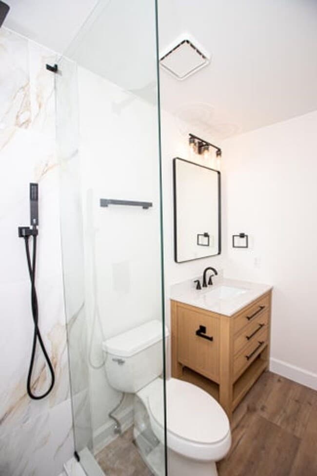 Building Photo - 10881 La Salinas Cir