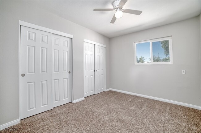Building Photo - 2825 Kings Way