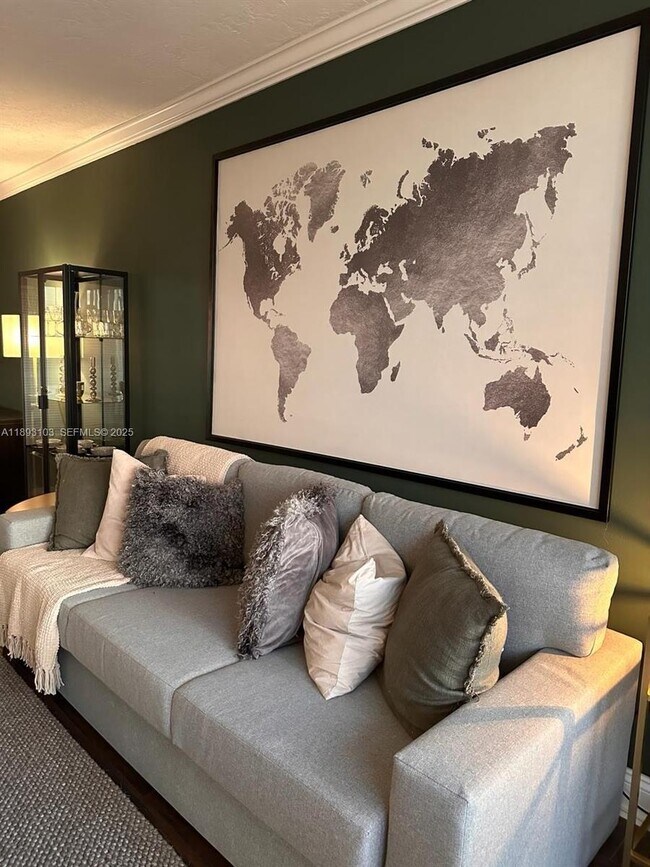 Building Photo - 3000 S Ocean Dr