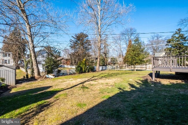 Building Photo - 2900 Linden Ln