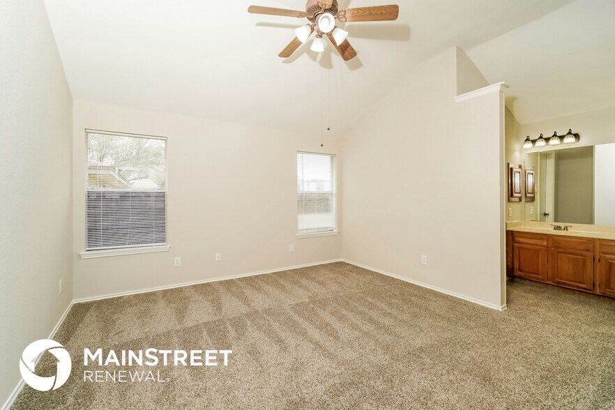 Building Photo - 6519 Spanish Earth