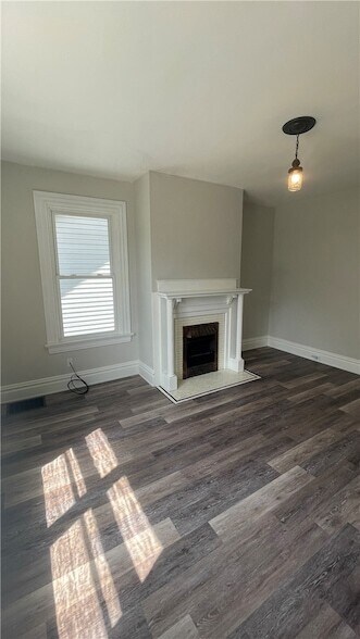 Building Photo - 401 N McKean St