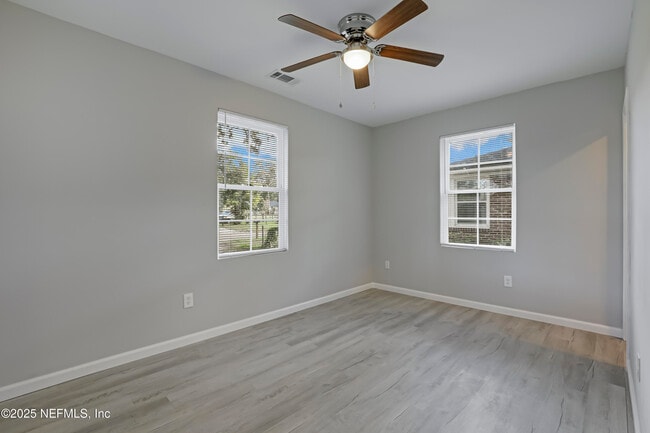 Building Photo - 2908 Broadway Ave