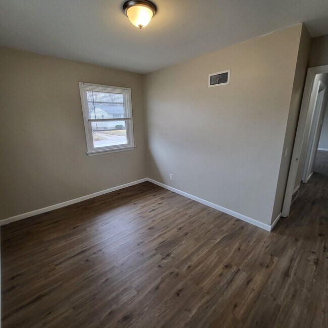 Building Photo - Welcome to Walker - $250 Off First Month's Rent