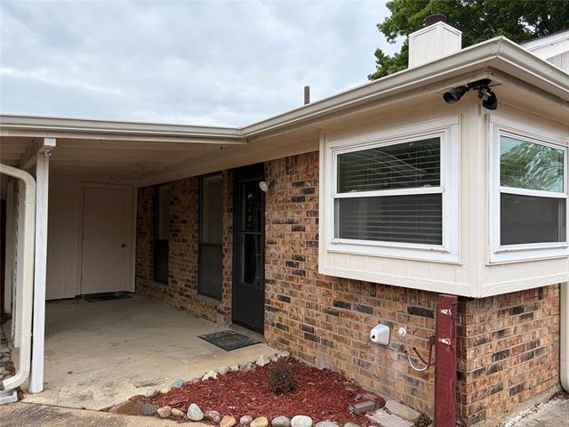 Building Photo - 2428 Chestnut Way