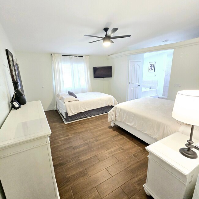 Building Photo - 11333 Desert Trailways Ln