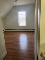 Building Photo - 333 Cass Ave