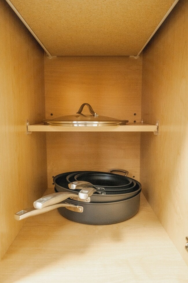 Building Photo - 246 Wayne Ave