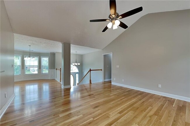 Building Photo - 990 Golden Meadows Ln