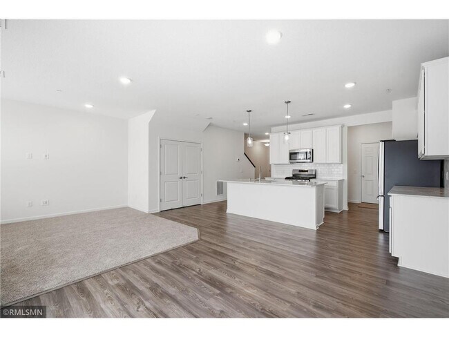 Building Photo - 9669 4th St Ln N