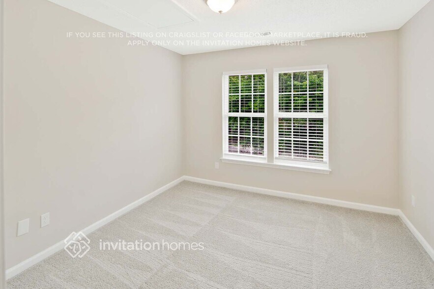 Building Photo - 2331 Pimpernel Rd