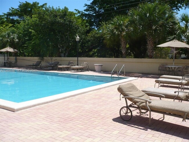 Building Photo - 1800 Sans Souci Blvd