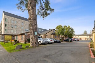 Building Photo - Cape Manor