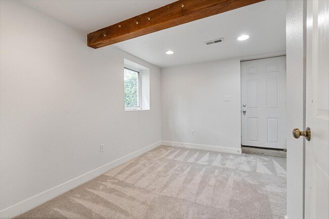 Building Photo - Inviting, remodeled 3-bdr/1.5-bath in Division/Hawthorne duplex—Privacy, A/C, parking, & storage