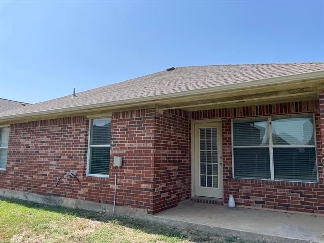 Building Photo - 2049 Sunny Side Dr