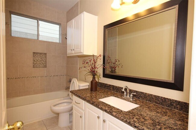 Building Photo - 10234 Wildwood Park Ln