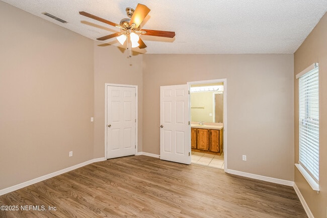 Building Photo - 8155 Teaticket Dr