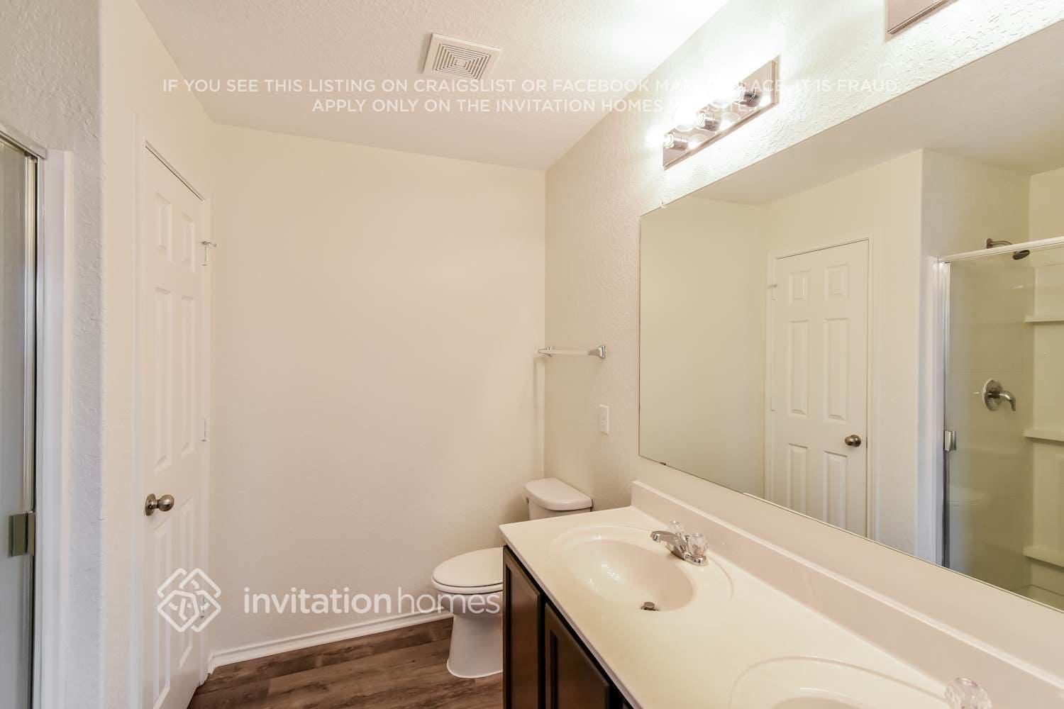 Building Photo - 27305 Paraiso Manor