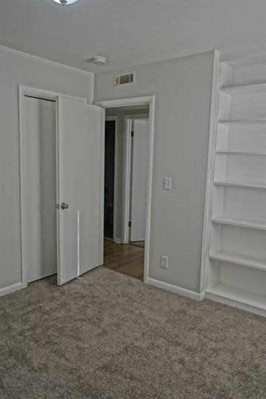 Building Photo - 2903 Bayless Dr SW