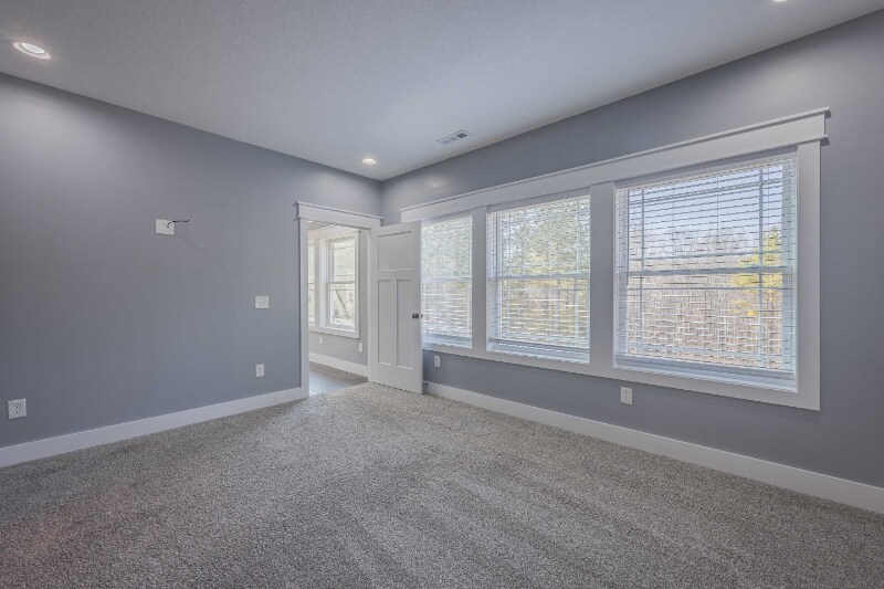 Building Photo - 48 Spring Creek Ct