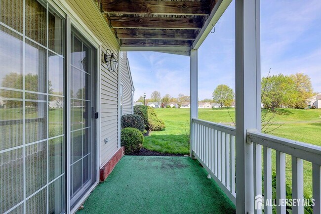 Building Photo - 38 Rutland Ln