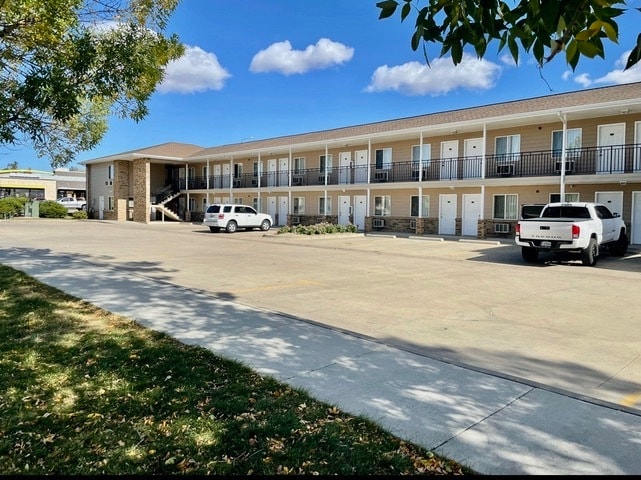 Building Photo - 590 Spruce