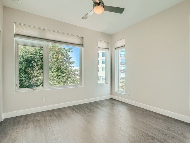 Building Photo - New 2BR/2BA Townhouse In RiNo!!!!!!
