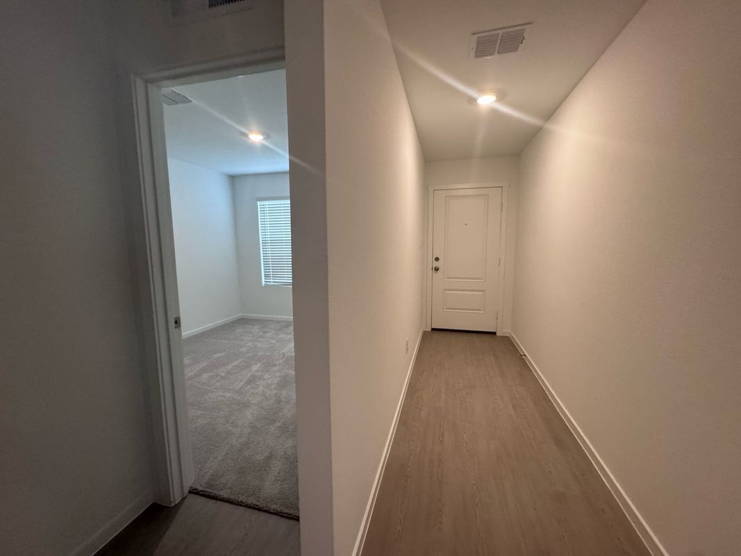 Building Photo - 1156 Barbary Flds St