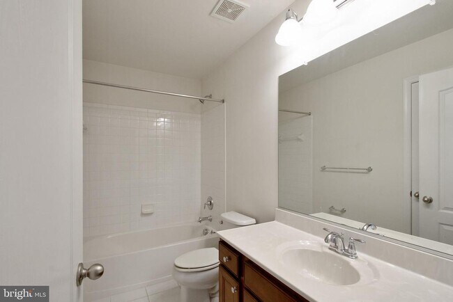 Building Photo - 2564 Cherry Tree Rd