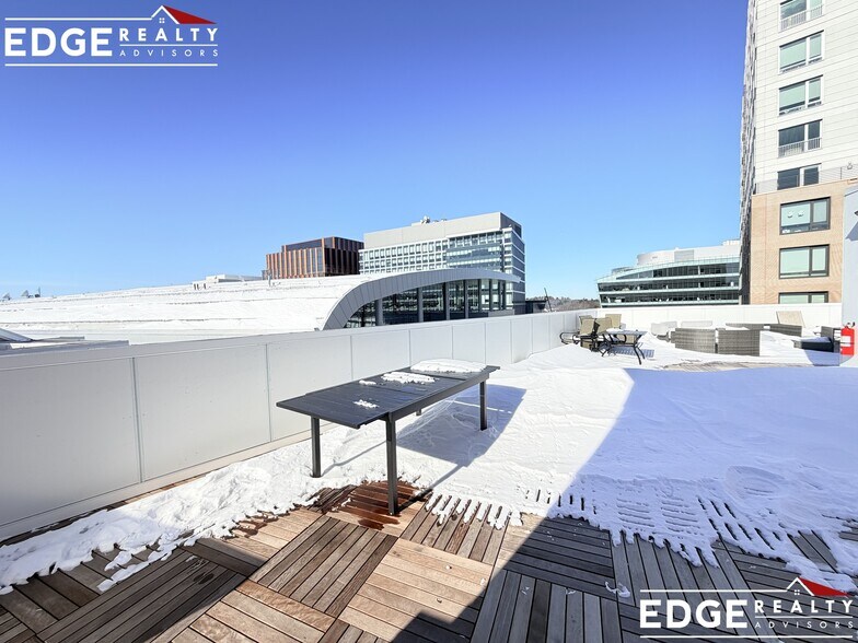 Building Photo - 34 Hichborn St