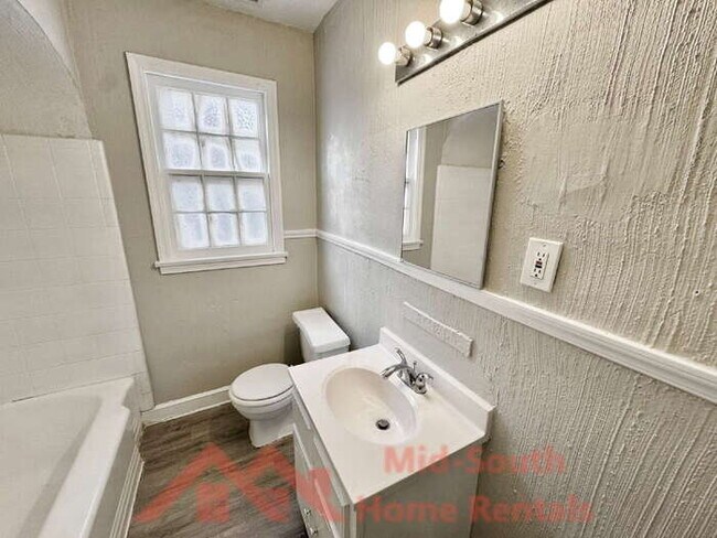 Building Photo - 3472 Hadley Rd