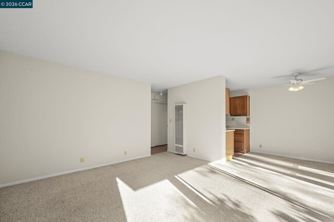 Building Photo - 73 Brookwood Rd