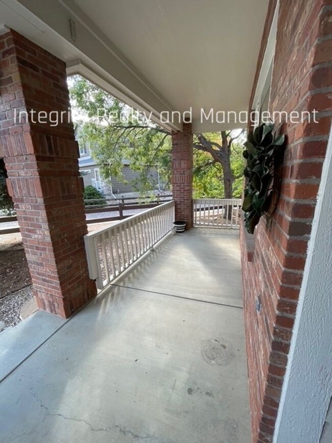 Building Photo - 8551 S Mallard Pl