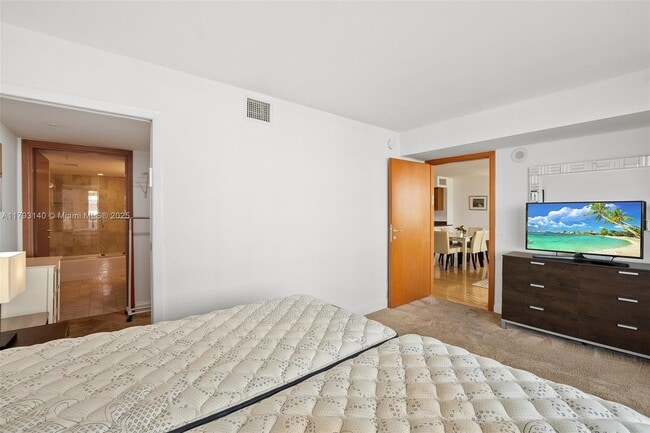 Building Photo - 9499 Collins Ave