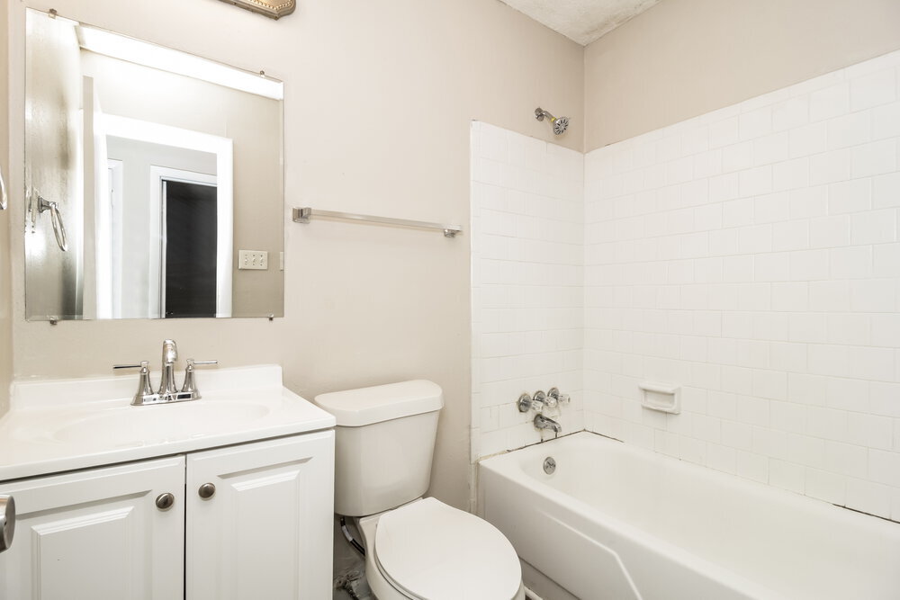 Building Photo - 479 Clara Dr