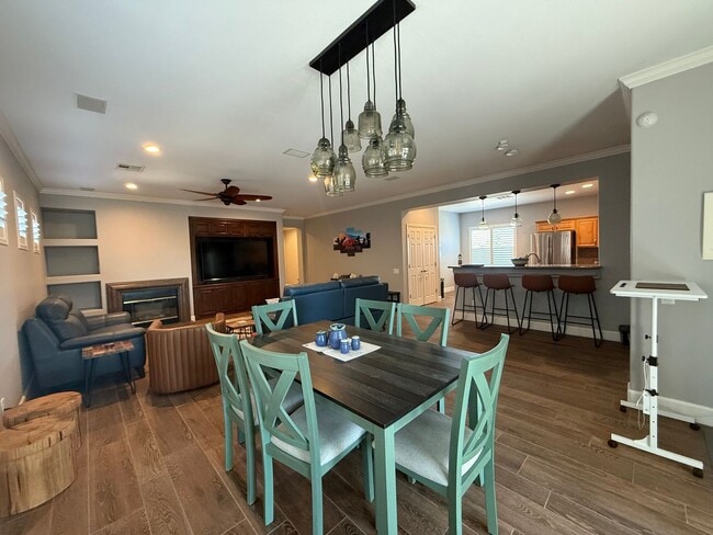 Building Photo - Charming Summerlin West Home