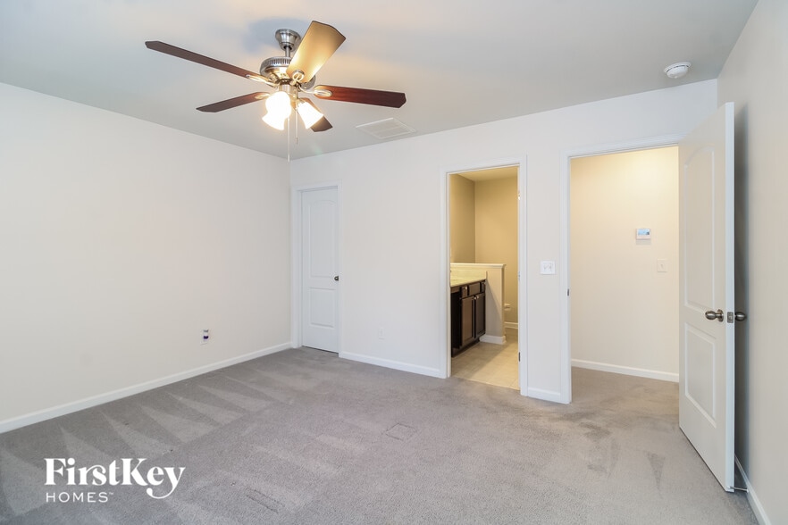 Building Photo - 5439 Misty Hill Cir