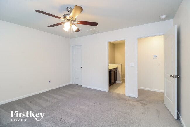 Building Photo - 5439 Misty Hill Cir